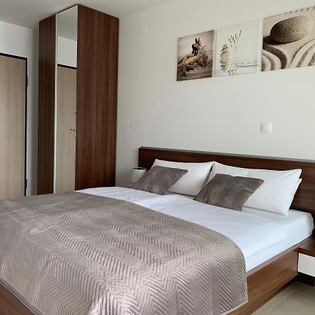 Nova Excellence Apartman Novalja Kültér fotó
