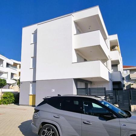 Nova Excellence Apartman Novalja Kültér fotó