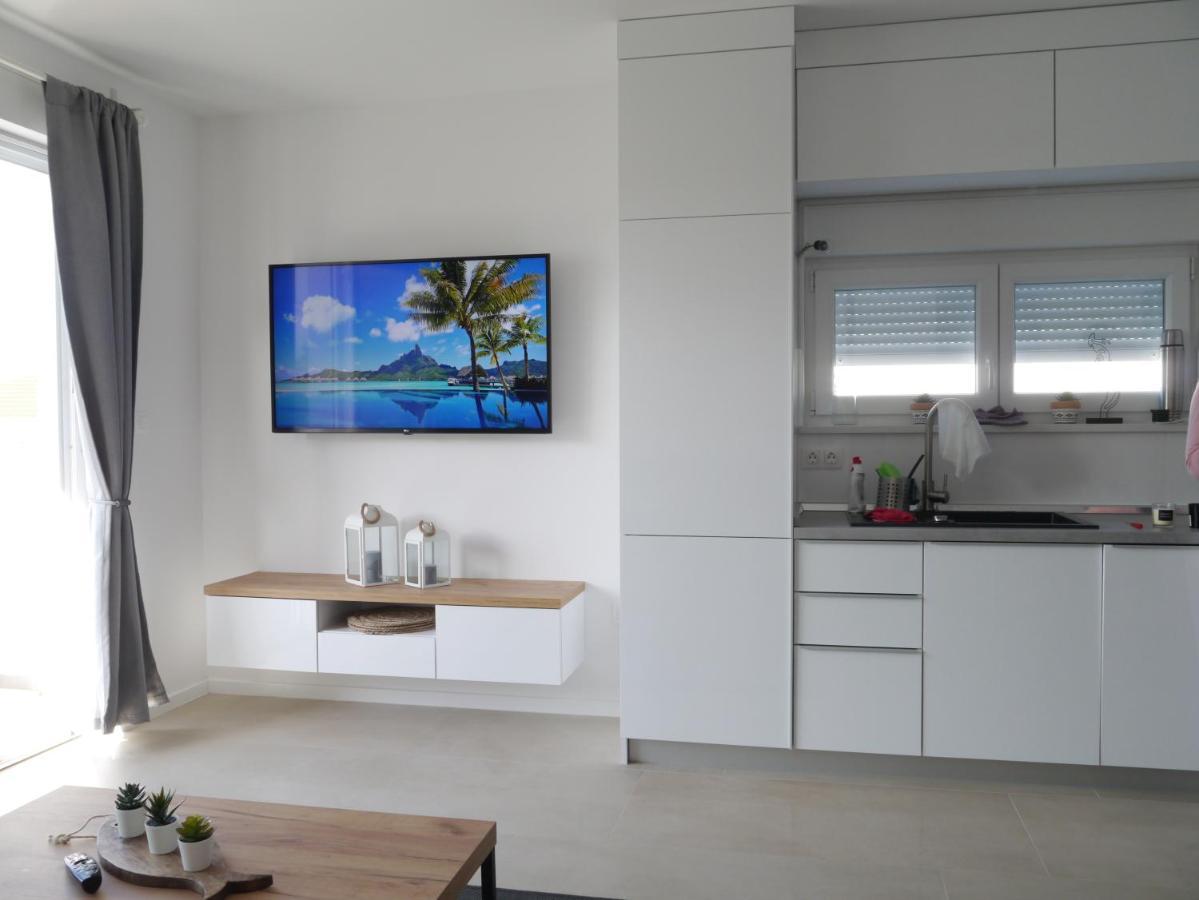 Nova Excellence Apartman Novalja Kültér fotó