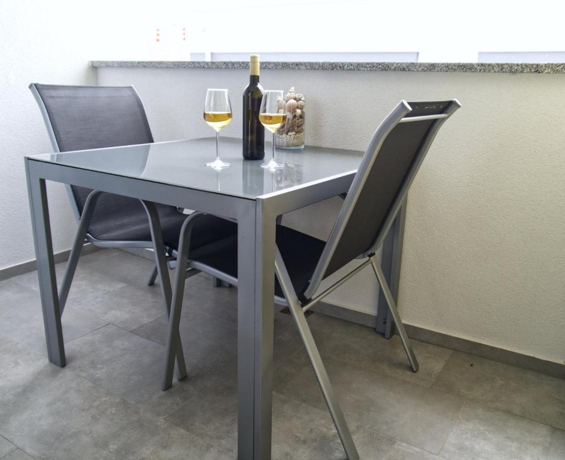 Nova Excellence Apartman Novalja Kültér fotó