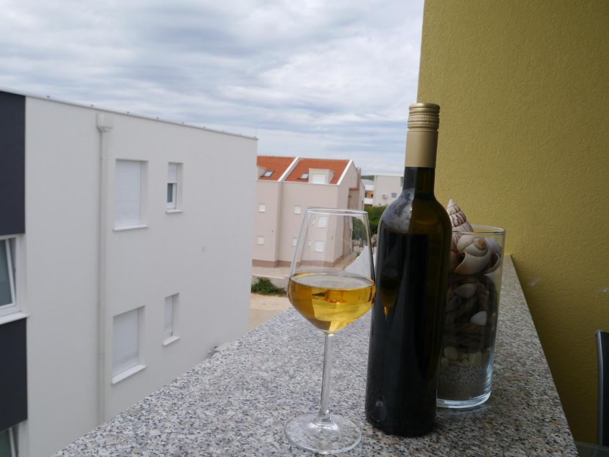 Nova Excellence Apartman Novalja Kültér fotó